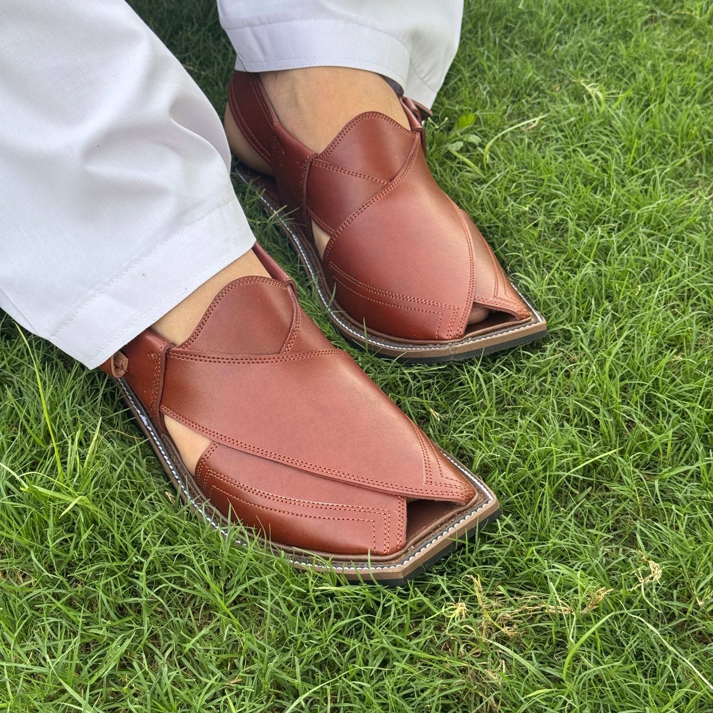 Smart Zalmi – Handmade Leather Chappal