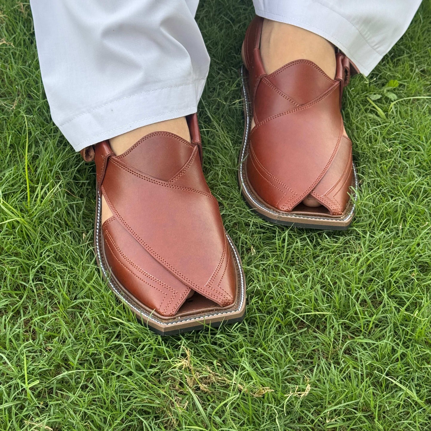 Smart Zalmi – Handmade Leather Chappal