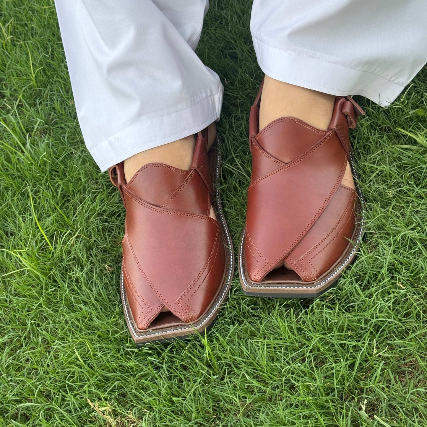Smart Zalmi – Handmade Leather Chappal