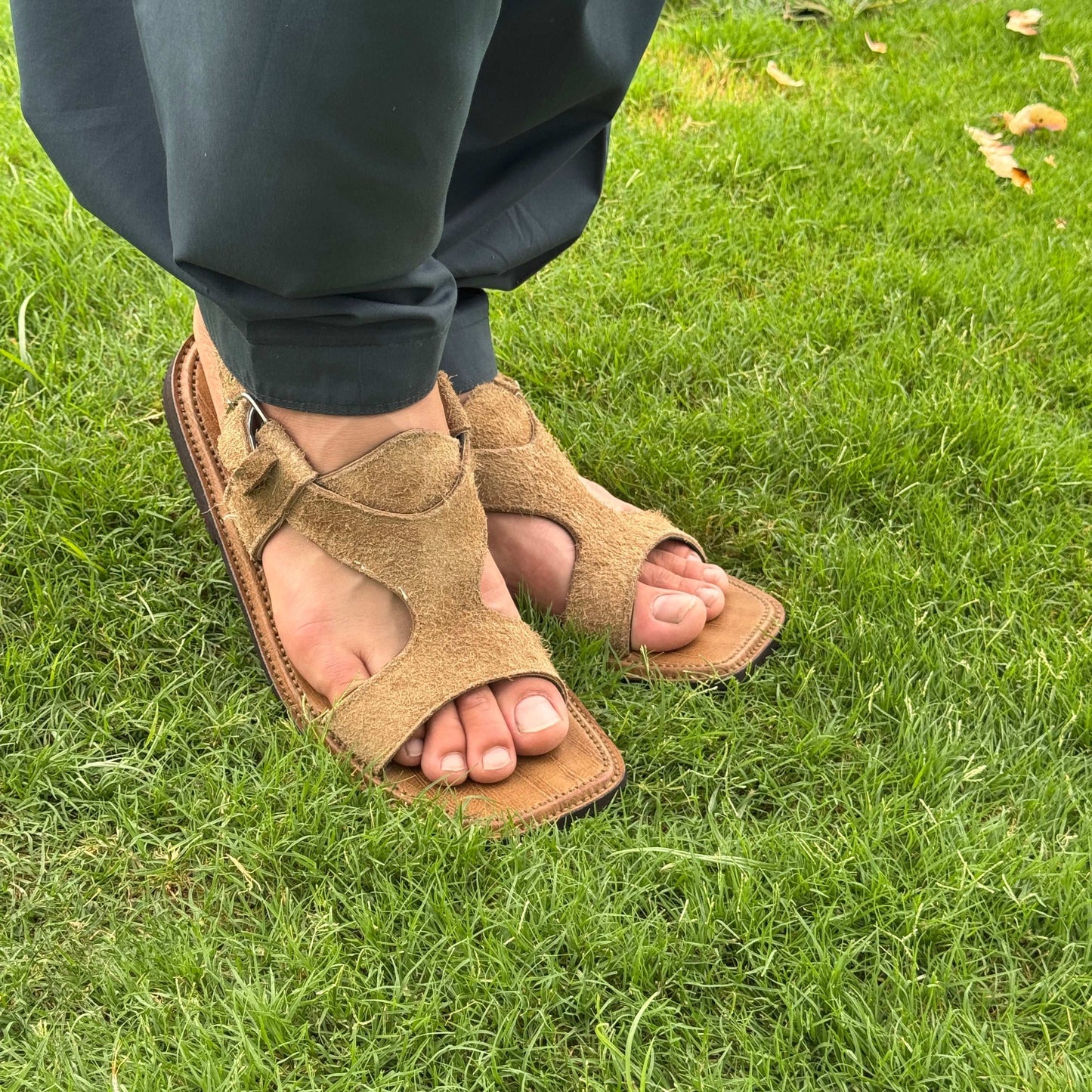 Traditional Sabar Panjedar Chappal – Handcrafted Elegance