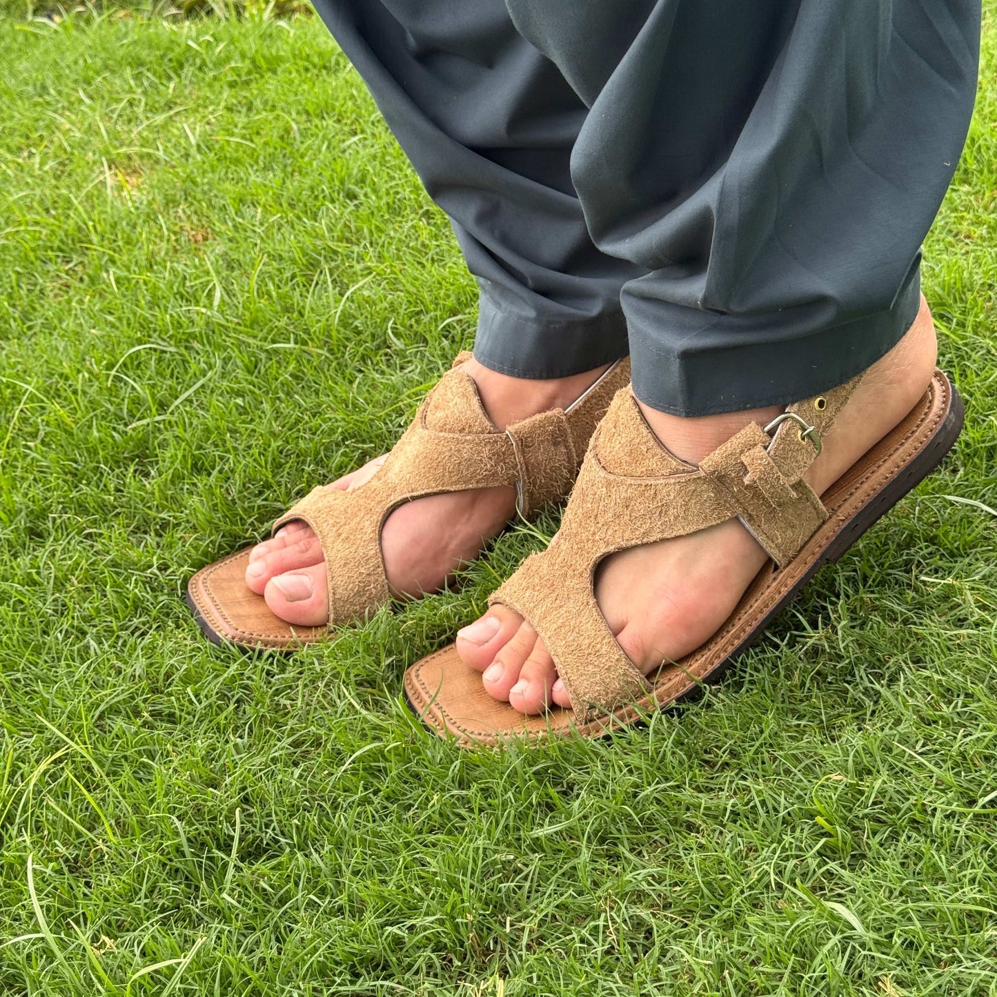 Traditional Sabar Panjedar Chappal – Handcrafted Elegance