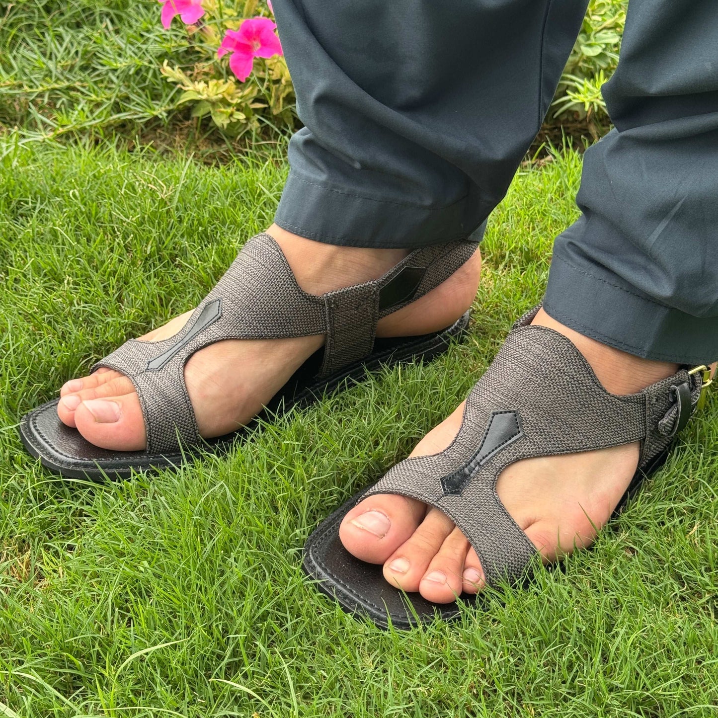 Elegant Grey Panjedar Chappal – Handmade Comfort